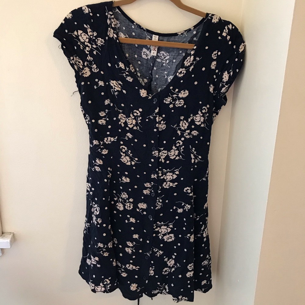 Navy Floral-patterned Mudd dress